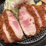 とんかつ檍 銀座8丁目店 - 特ロースかつ定食の断面