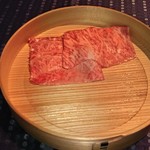 瀬里奈 - 茨城県産の特撰牛サーロインのしゃぶしゃぶ肉、その３です。