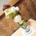 家傳京飴 祇園小石 - 抹茶シフォンパフェ 1,080円