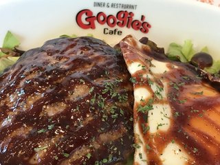 googie's cafe - グーギーズロコモコ丼 アップ