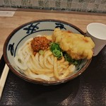 宮武讃岐うどん さいたま新都心店 - 冷やし担々うどん（\590）＋かしわ天（\150）