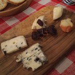 ビストロ デ トロワ - 