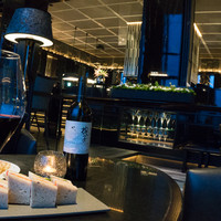 DINING & BAR TABLE 9 TOKYO - 