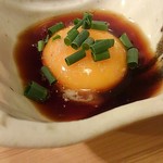 炉端 龍のひげ - 鶏をつけていただく卵黄