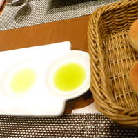 オッジ ダルマット 西麻布店 - パン