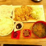 白金魚食堂 - チキン南蛮定食