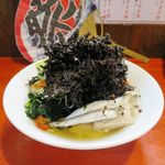 はまんど横須賀 - 伊吹いりこスープの冷やし煮干しそば　８９０円・ばらのり　１３０円