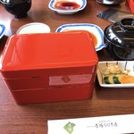 博多名代 吉塚うなぎ屋 - 【2018年05月】特うな重、提供時。