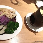 FISHERMAN'S MARKET OYSTER BAR - 2鎌倉温野菜のバーニャカウダ
