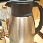 銀座 篝 - スープ割のポットが、最初に出されます。