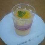 広島白十字 - マンゴーのパンナコッタ　甘酸っぱくて美味しい。見た目もきれい。