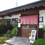 日本蕎麦 籠家 - 住宅街にポツンとあります