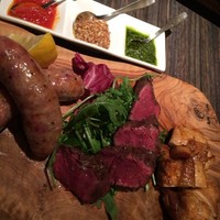 grigio la tavola - 