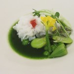 山地陽介 - 湯引き鱧に枝豆、サヤエンドウ+？出汁かけ