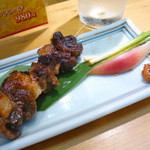 sushizammai - マグロの串焼きです。歯ごたえがあって美味しいです。味がちょっと濃いかな？