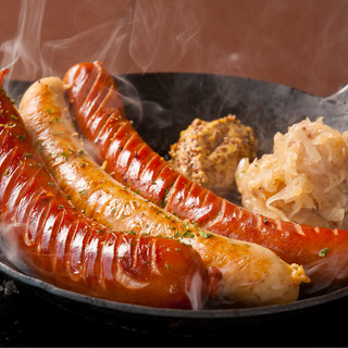 名物グリルソーセージ盛り合わせ