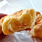 越後川口サービスエリア（上り線）フローリーカフェ - 塩バタークロワッサン