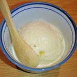 チャンプル - パイナップルのアイスクリーム
