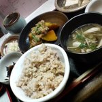 からだが元気になる定食です