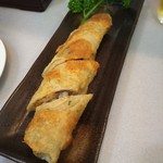 薄焼きパンの牛肉巻き