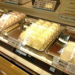 イナガキ食品 工場直売店 - 