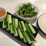 カフェ シュシュ - 味噌マヨきゅうり & 枝豆