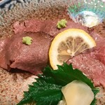 海鮮処 函館山 - 和牛炙り握り600円（税込）