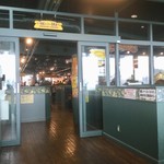 ラッキーピエロ - 店内