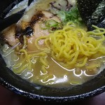 麺屋 かねもり - 麺は「小林製麺」