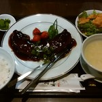 山海宴 - 黒酢１本チャーシュー定食１０００円