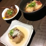 柊草 本店 - スジ・じゃがいもベーコン入り・大根