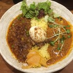 SPICY CURRY 魯珈 - 2種(アチャーリーししゃもカレー、激辛ラムキーマカレー)＋るうろう煮玉子