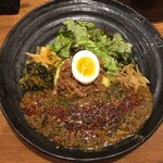 SPICY CURRY 魯珈 - ろかプレート(担々咖喱BLACK)＋インディアンチャイニーズ辣油
