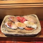 Sushi Yasukouchi - 天麩羅御膳のお寿司！
                        鯛、鮪、鰤、ボタン海老、烏賊、ヒラス！