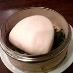 豚角煮饅。アツアツっ！