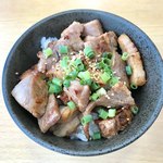 麺屋 しん蔵 - チャーシュー丼 300円