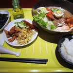 8824879 - 韓国サラダ冷麺セット
