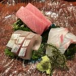 Sushi Yasukouchi - 縞鯵・本鮪中トロ・真鯛