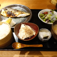 魚感うえさき - 焼き魚ランチ(1100円)