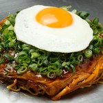 Beitama [recommended] (pork, green onion, fried egg)