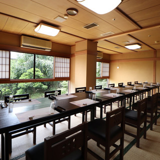 個室
                                  16名様までご利用頂けます