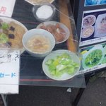 中國麺飯食堂 祥龍房 - 定食のサンプルです。