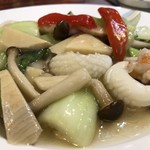 本格四川料理 麻辣先生 - シメジと青梗菜の炒め物！