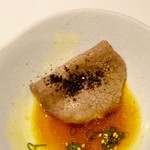 和牛肉割烹 格之進 82 - 焼きしゃぶ シキンボウを黒一味で。