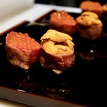 和牛肉割烹 格之進 82 - 和牛にぎり ウニとイクラ