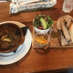 パネトーネ - チキンカレーセット（800円）