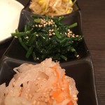 ホルモン天国 - ナムルの盛り合わせ