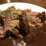 ワインレストラン ドミナス - マグロのカマのローストのほぐし身の赤ワインカレー