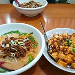 Taiwan Ryourihyaku Misen - 豚骨台湾ラーメン+麻婆飯 680円