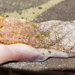 馳走 啐啄一十  - (13)黒鯥(静岡県焼津産・サスエ前田鮮魚店・12日熟成)の炙り
      ガスバーナーで炙ってから脂を活性化させてから登場
      オフシーズンでも関係無いバイオレンスな脂の旨みが口の中で爆発し、圧倒的な存在感